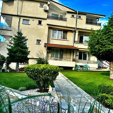 Guestrooms Stoyanovi Tschernomorez Exterior foto