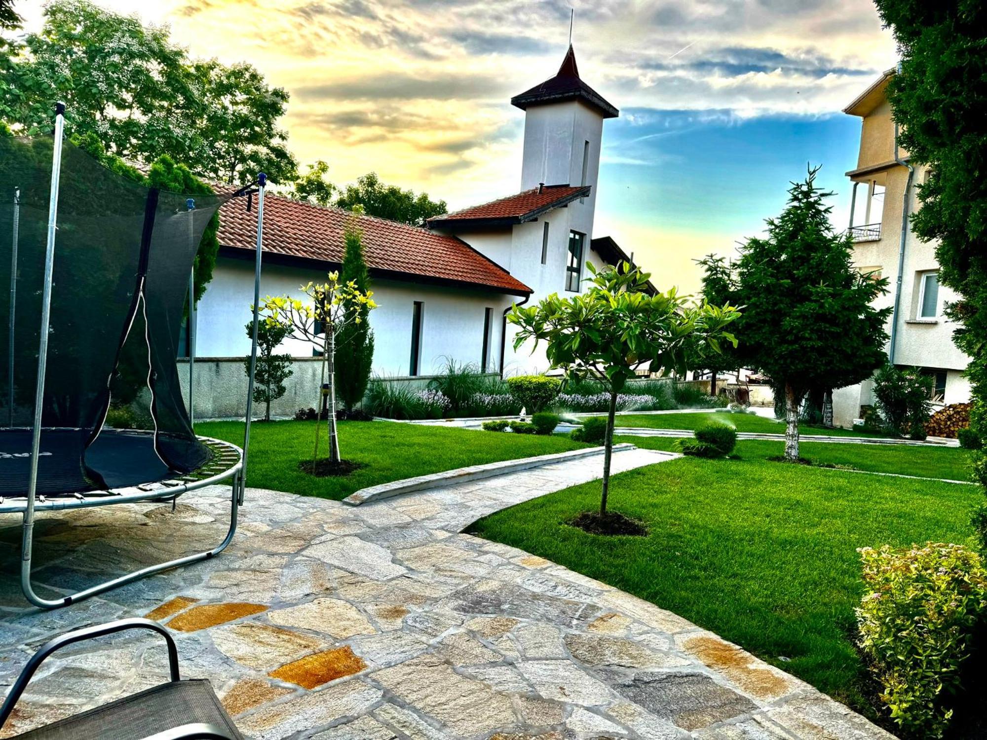 Guestrooms Stoyanovi Tschernomorez Exterior foto