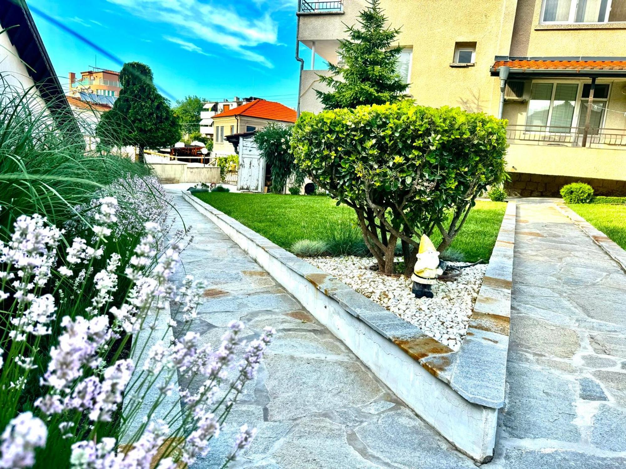 Guestrooms Stoyanovi Tschernomorez Exterior foto