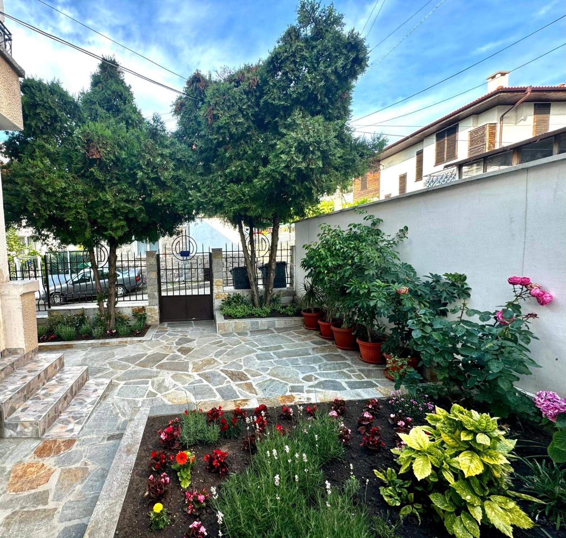 Guestrooms Stoyanovi Tschernomorez Exterior foto