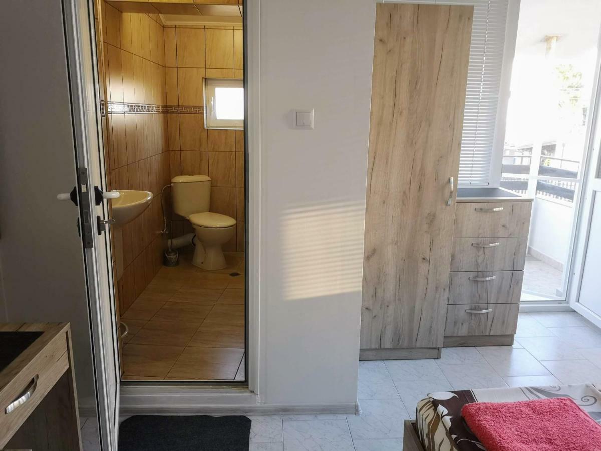 Guestrooms Stoyanovi Tschernomorez Exterior foto