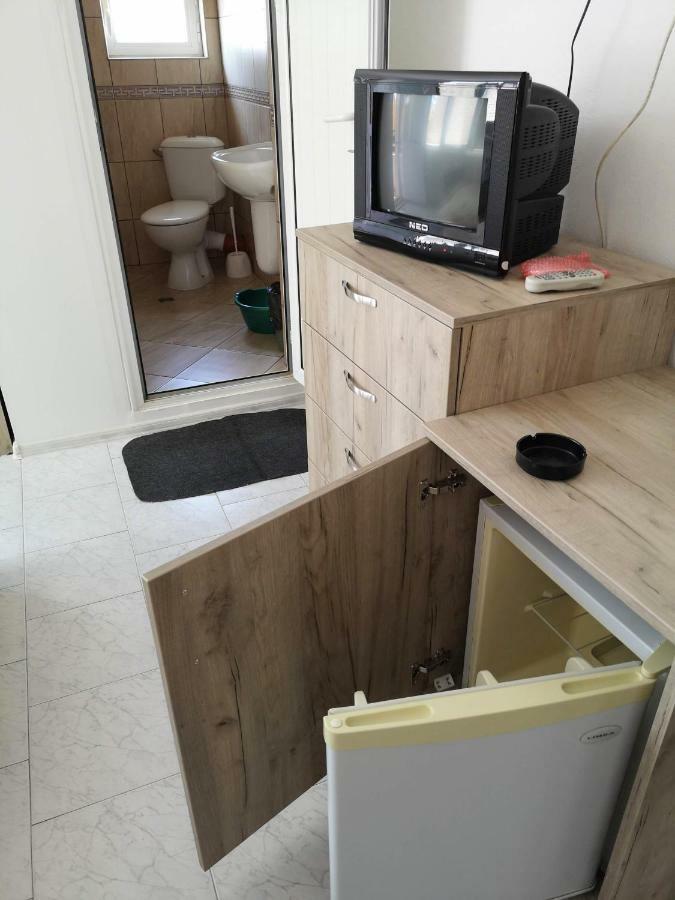 Guestrooms Stoyanovi Tschernomorez Exterior foto