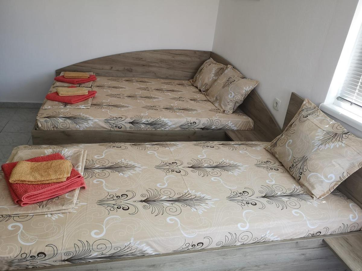 Guestrooms Stoyanovi Tschernomorez Exterior foto