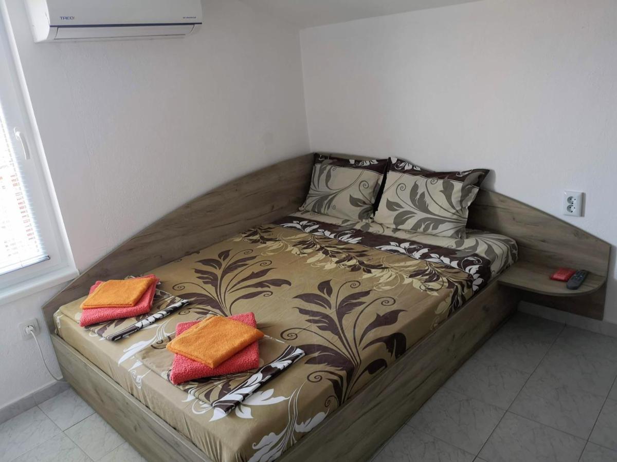 Guestrooms Stoyanovi Tschernomorez Exterior foto